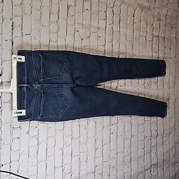 Old Navy rockstar super skinny jeans - Picture 4 of 6